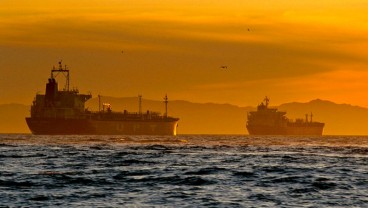 Harga Minyak Melonjak Jelang Pertemuan OPEC