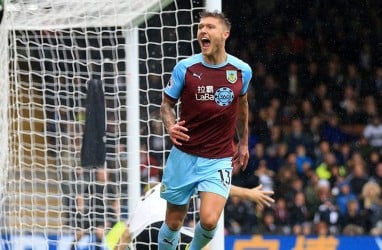 Gelandang Burnley Jeff Hendrick Incaran Milan & Roma