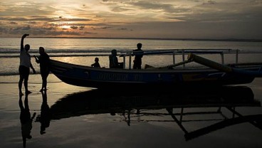 Hanya Warga Jabar yang boleh Piknik ke Pantai Pangandaran dan harus Rapid Test