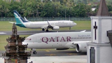 Gaji Pilot Qatar Airways Dipangkas 25 Persen