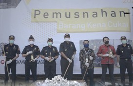 Bea Cukai Kalimantan Bagian Barat Musnahkan Jutaan Batang Rokok Ilegal