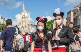 Disneyland Hong Dibuka Kembali, Pengunjung Wajib Pakai Masker