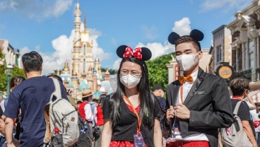 Disneyland Hong Dibuka Kembali, Pengunjung Wajib Pakai Masker