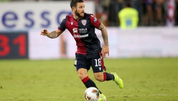 Cagliari Sodorkan Kontrak Baru untuk Gelandang Nahitan Nandez