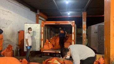 Bea Cukai Juanda Gagalkan Pengiriman Ratusan Ribu Rokok Ilegal Via Pos