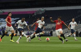 Hasil Liga Inggris : Tottenham vs MU 1–1, Soton Habisi Norwich