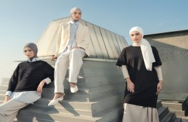50 Inspirasi Gaya Berpakaian Hijab  Kolaborasi Uniqlo Indonesia dan Ayudia 