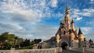  Disneyland Paris Dibuka Lagi, Jadi Tonggak Penting Bagi Industri Pariwisata Prancis