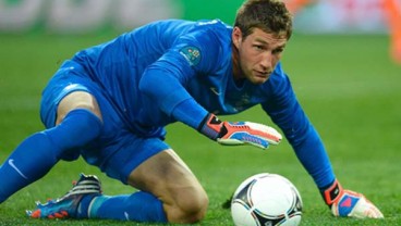 Kiper Veteran Maarten Stekelenburg Pulang ke Ajax Amsterdam