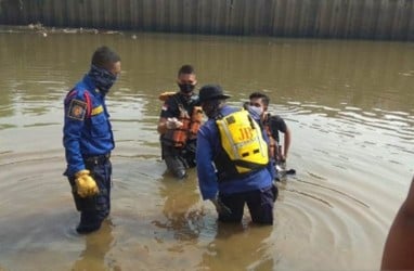 Mengenaskan, Bocah 10 Tahun Tewas di Pintu Air Kali Pesanggrahan