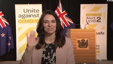 PM Selandia Baru Ardern Kembali Memimpin Poling Jelang Pemilihan