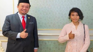 Veveonah, si 'Mahasiswi Pohon' Akhirnya Mendapat Beasiswa