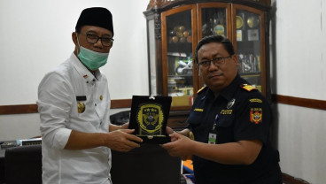 Bea Cukai Madiun dan Pemkab Ngawi Kuatkan Sinergi Berantas Rokok Ilegal
