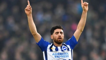 Ajax Amsterdam Bidik Penyerang Iran Jahanbakhsh dari Brighton