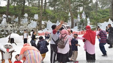 Pembukaan Destinasi Wisata, 1.100 Orang Pelesir ke Lawu Park