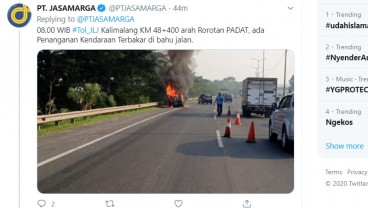 Mobil Terbakar di Tol Kalimalang Km 48, Arah ke Rorotan Tersendat