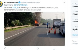 Mobil Terbakar di Tol Kalimalang Km 48, Arah ke Rorotan Tersendat