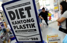 Larangan Kantong Plastik : Mulus di Ritel Modern, Terganjal di Pasar Tradisional