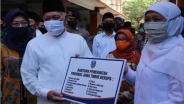 12.245 Orang Terpapar Virus Corona di Jatim, Gubernur Khofifah Imbau Lansia Jangan Sering Keluar Rumah