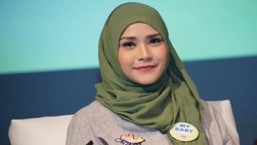 Ini Nama Anak Kelima Zaskia Adya Mecca dan Hanung Bramantyo