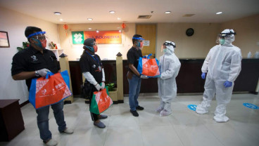 HUT BNI, Pegawai dan Serikat Pekerja BNI Membagikan 146.000 Paket Sembako