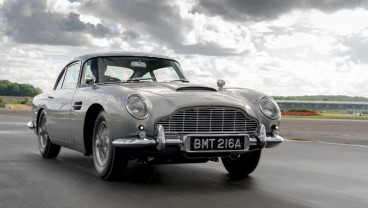 Aston Martin DB5, Mobil James Bond Mulai Dikirim ke Pemesan