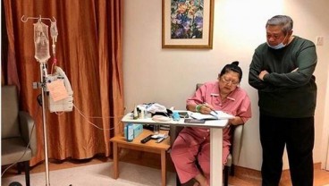Kenang Hari Lahir Bu Ani, SBY Luncurkan Tembang Jawa Gunung Limo
