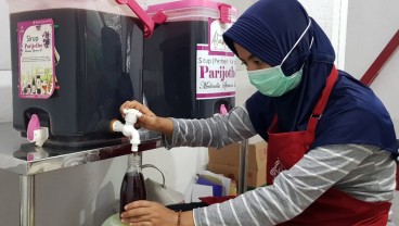 Phapros (PEHA) Salurkan Dana Kemitraan UMKM hingga Rp1,9 Miliar
