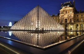 Museum Louvre Paris Kembali Dibuka setelah 4 Bulan Tutup