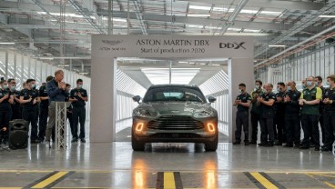 Aston Martin DBX Meluncur dari Jalur Produksi, Tonggak Era Baru