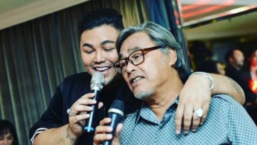 Ayah Ivan Gunawan Meninggal Dunia