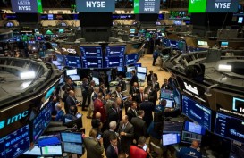 Bursa AS Koreksi Setelah Sentuh Level Tertinggi sejak Pandemi