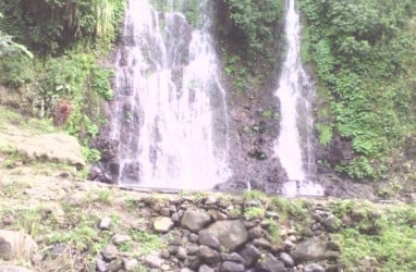 Intip Keunikan Air Terjun Kembar di Banyuwangi