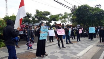 Anak Kiai Diduga Lakukan Pencabulan, Santri Demo Desak Polisi Tangkap Pelaku