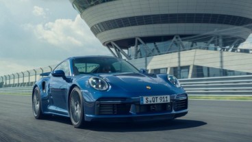 Porsche 911 Turbo : Benchmark Sejak 45 Tahun Terakhir