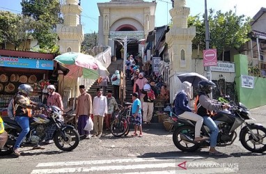 Jumlah Pengunjung ke Makam Sunan Muria Kudus Meningkat