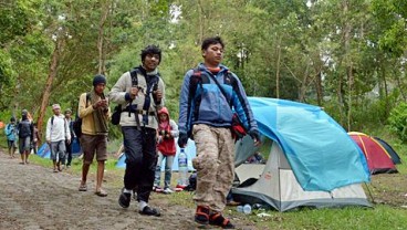 Pendaki Terperosok di Kawah Gunung Lawu Setelah Tali Putus