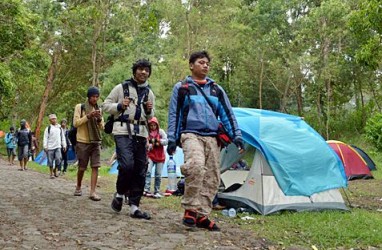 Pendaki Terperosok di Kawah Gunung Lawu Setelah Tali Putus