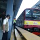 Penumpang Padati KRL Senin Pagi, 20 Juli 2020