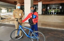Buktikan Ayahnya Mirip Ganjar Pranowo, Pelajar Purwokerto ini Gowes Sepeda ke Semarang