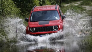 Jeep Compass dan Renegade PHEV 4Xe Setrum Pasar Eropa, September