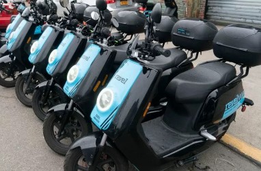 New York Hentikan Hentikan Layanan Moped Listrik Revel