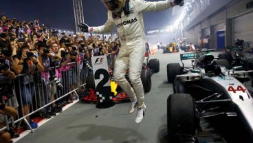 Starting Grid F1 GP Britania Minggu Malam, Hamilton Pole Position