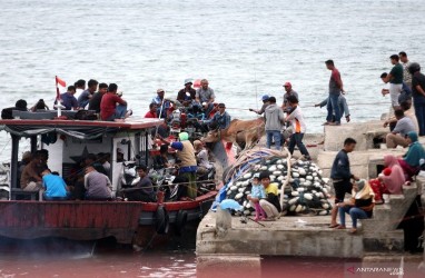 Libur Iduladha, Penumpang Angkutan Umum Melonjak
