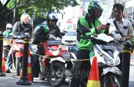 APLIKASI RIDE HAILING : Dampak Ekonomi Capai 1% PDB