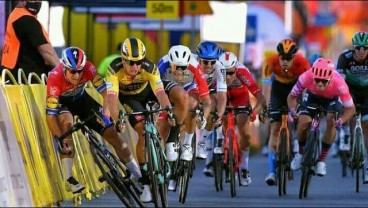 Etape I Balap Sepeda Tour of Poland Makan Korban, Jakobsen Koma