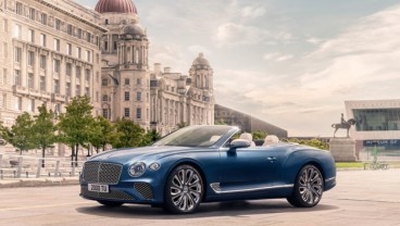 Bentley Continental GT Mulliner Convertible Debut Global di St Tropez