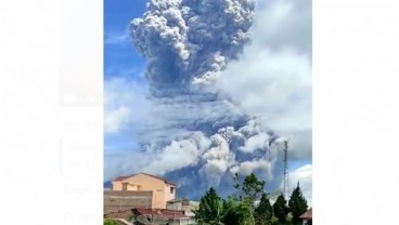 Gunung Sinabung Erupsi Pagi Ini, Kolom Abu Sampai 5.000 Meter