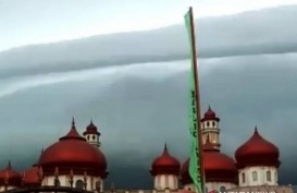 Fenomena Awan Hitam Mirip Gelombag Tsunami di Aceh karena Dinamika Atmosfer