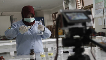 Dana BOS Bisa Digunakan untuk Tes Covid-19 Para Guru dan Murid